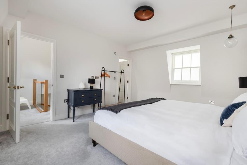 Beautiful 3 Bd House In Paddington London
